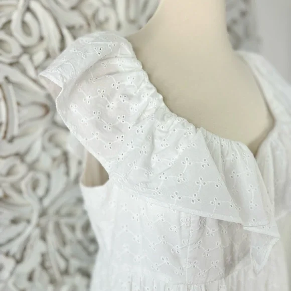 {Lilly Pulitzer} Emie White Eyelet Babydoll Dress, Size 12 - Picture 4 of 10